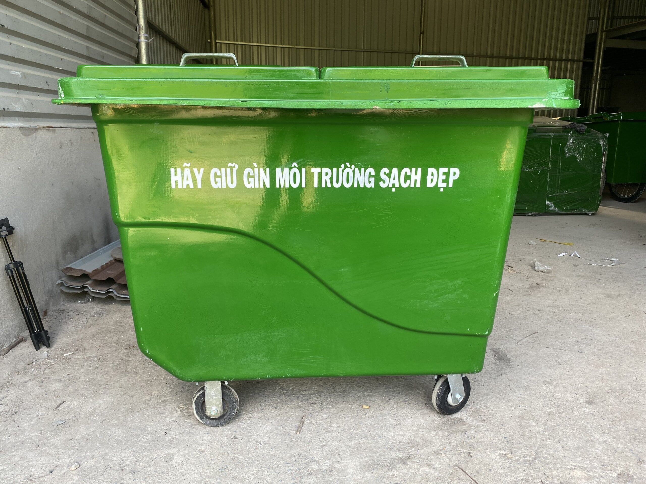 3 lý do nên sử dụng xe đẩy rác nhựa composite